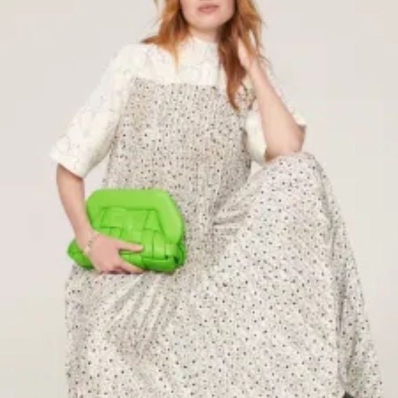 Themoire Tia Mantis Woven Clutch / Crossbody